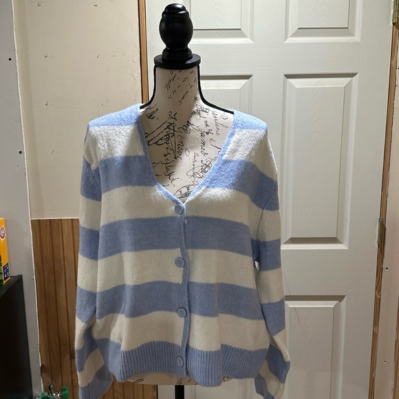 H&M striped Blu and white sweater - Picture 1 of 3